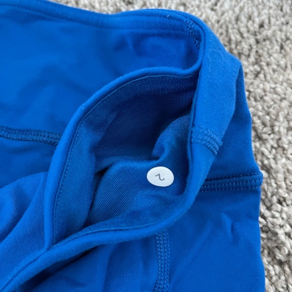 Lululemon zipper running tight - Picture 3 of 3